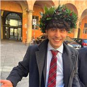 Laureato in Storia all'Università di Bologna